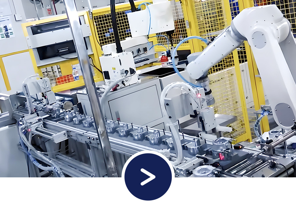 Robot arms in intelligent line
